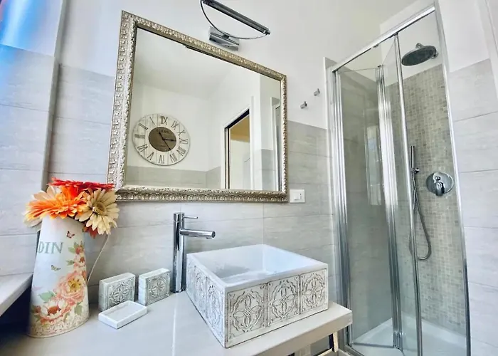 Vatican Historic Center -luxury Flat With Garden And Private Parking * Roma