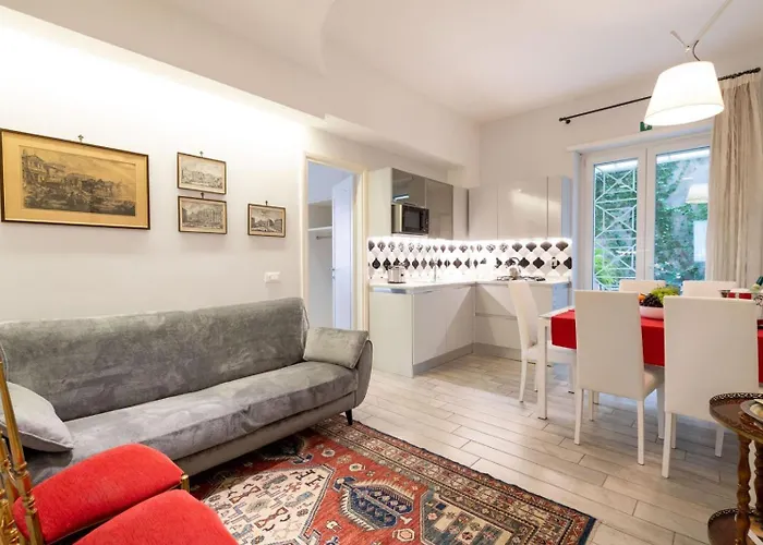 Vatican Historic Center -luxury Flat With Garden And Private Parking Appartamento *