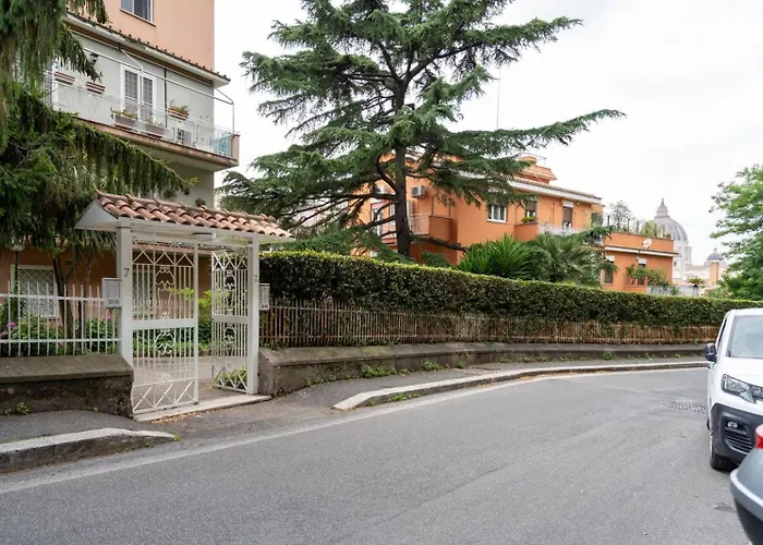 Appartamento Vatican Historic Center -luxury Flat With Garden And Private Parking *