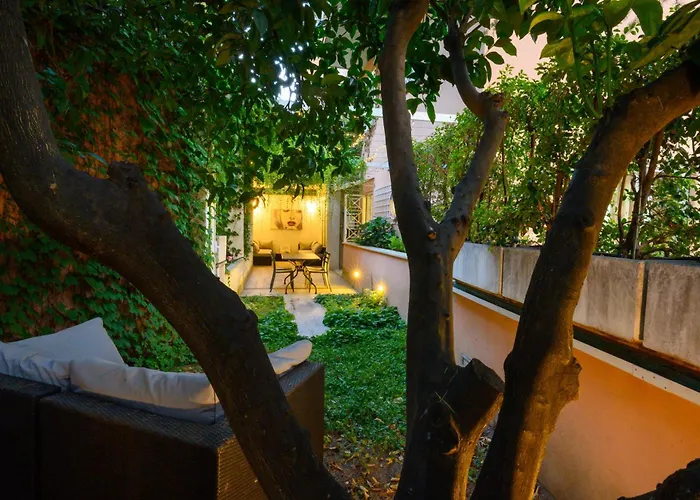 Vatican Historic Center -luxury Flat With Garden And Private Parking Roma